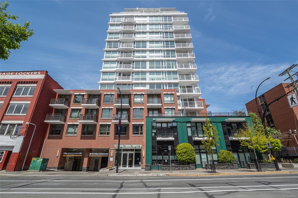 The 834 — building photo 1