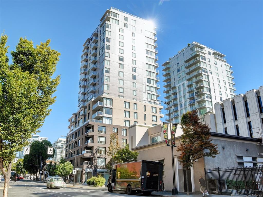 Vivid at Yates condo building, 845 Johnson St