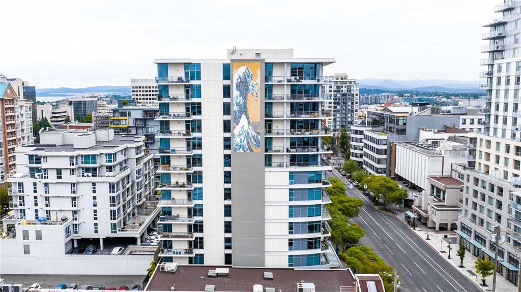 The Wave — building photo 5
