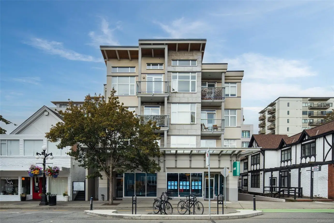 Adria — 1022 Fort St, Victoria, BC