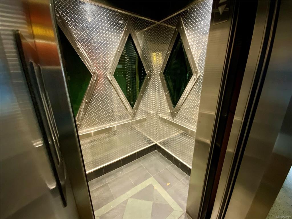 Mosaic — building photo 4
