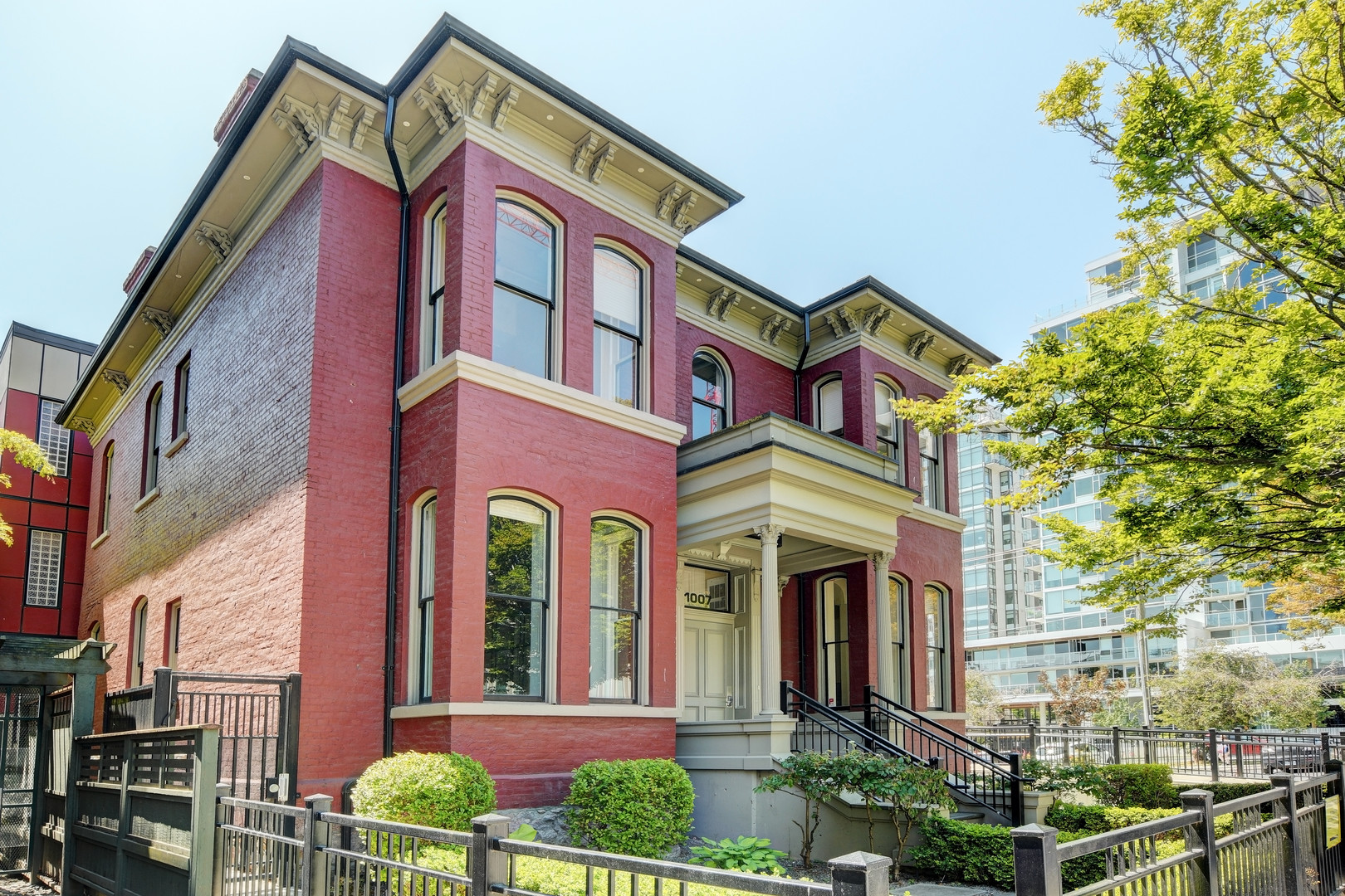 Bossi House condo building at 1007 Johnson St, Victoria, BC