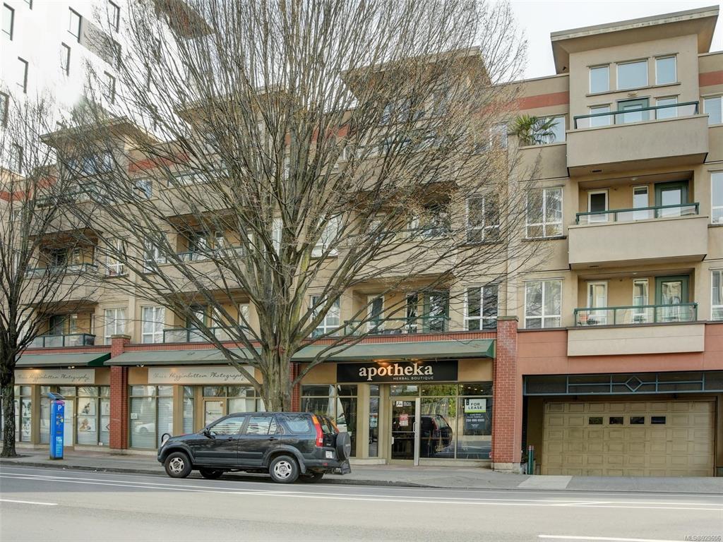 The Monterey — building photo 1