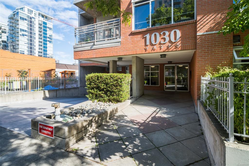 1030 on Yates — building photo 7