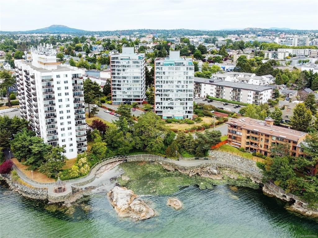 Sea West Quay condo building, 325 Maitland St