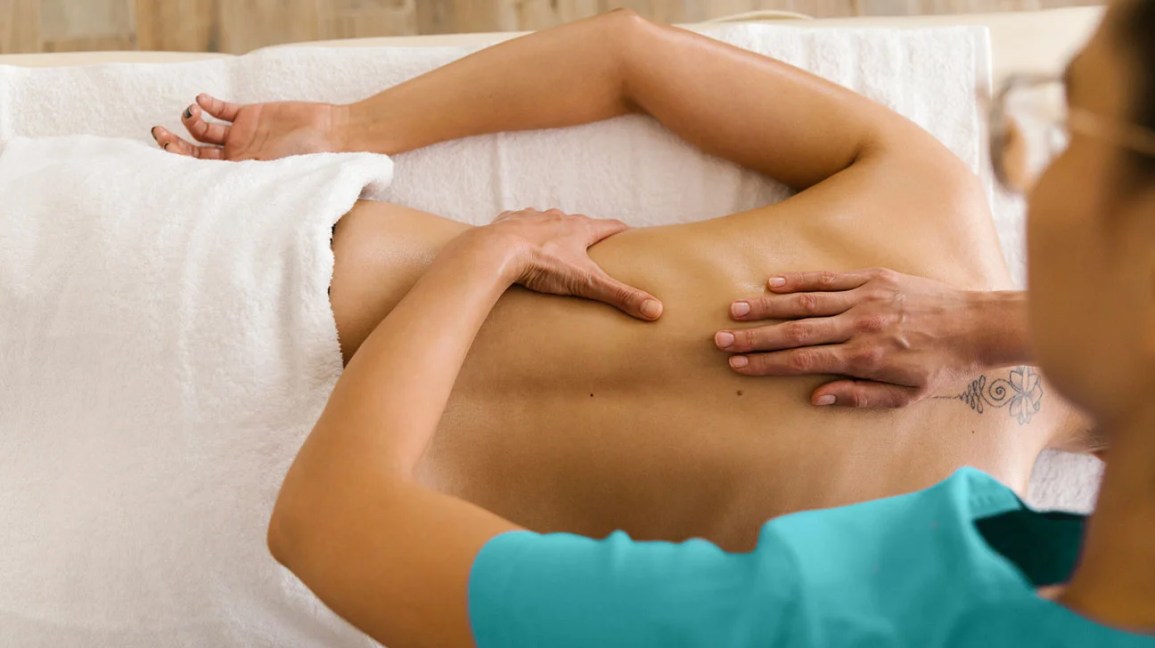 Different types of massage therapies for back pain