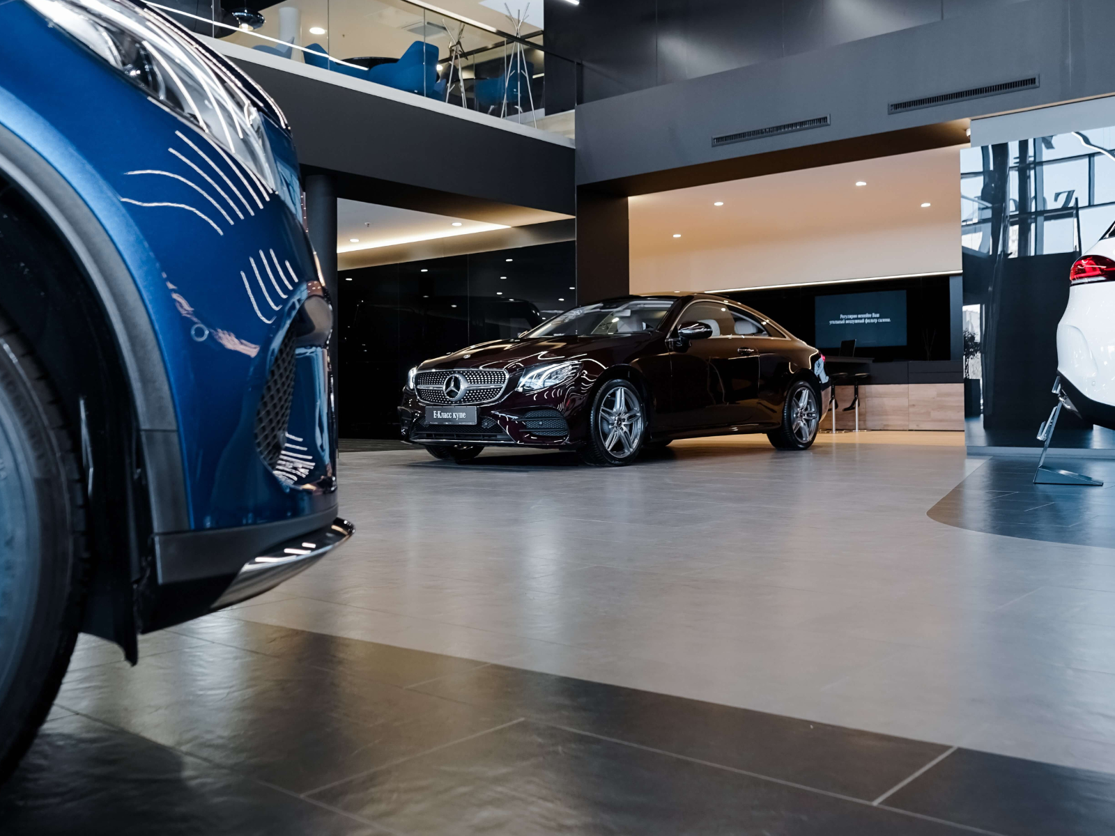 What Kind of Dealership Jobs Can You Get