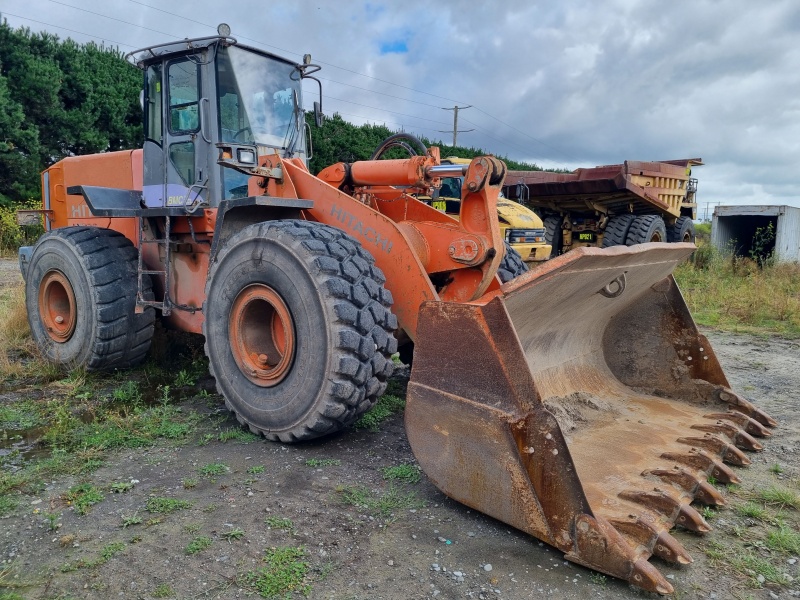 Global Tractors Loaders For Sale