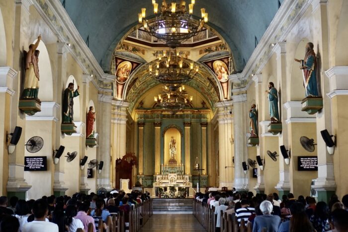 Jaro Cathedral altar