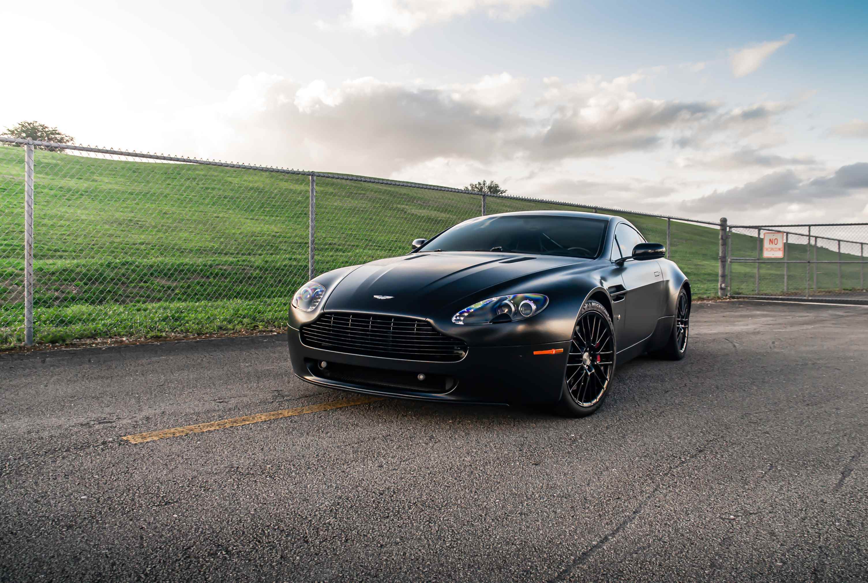 Aston Martin V8 Vantage.