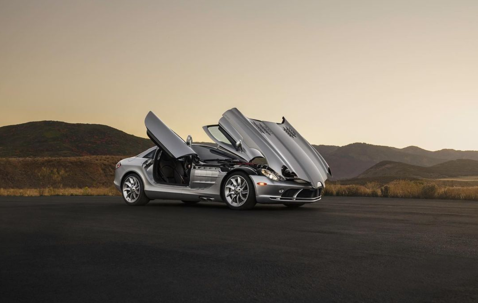 Mercedes Benz McLaren SLR