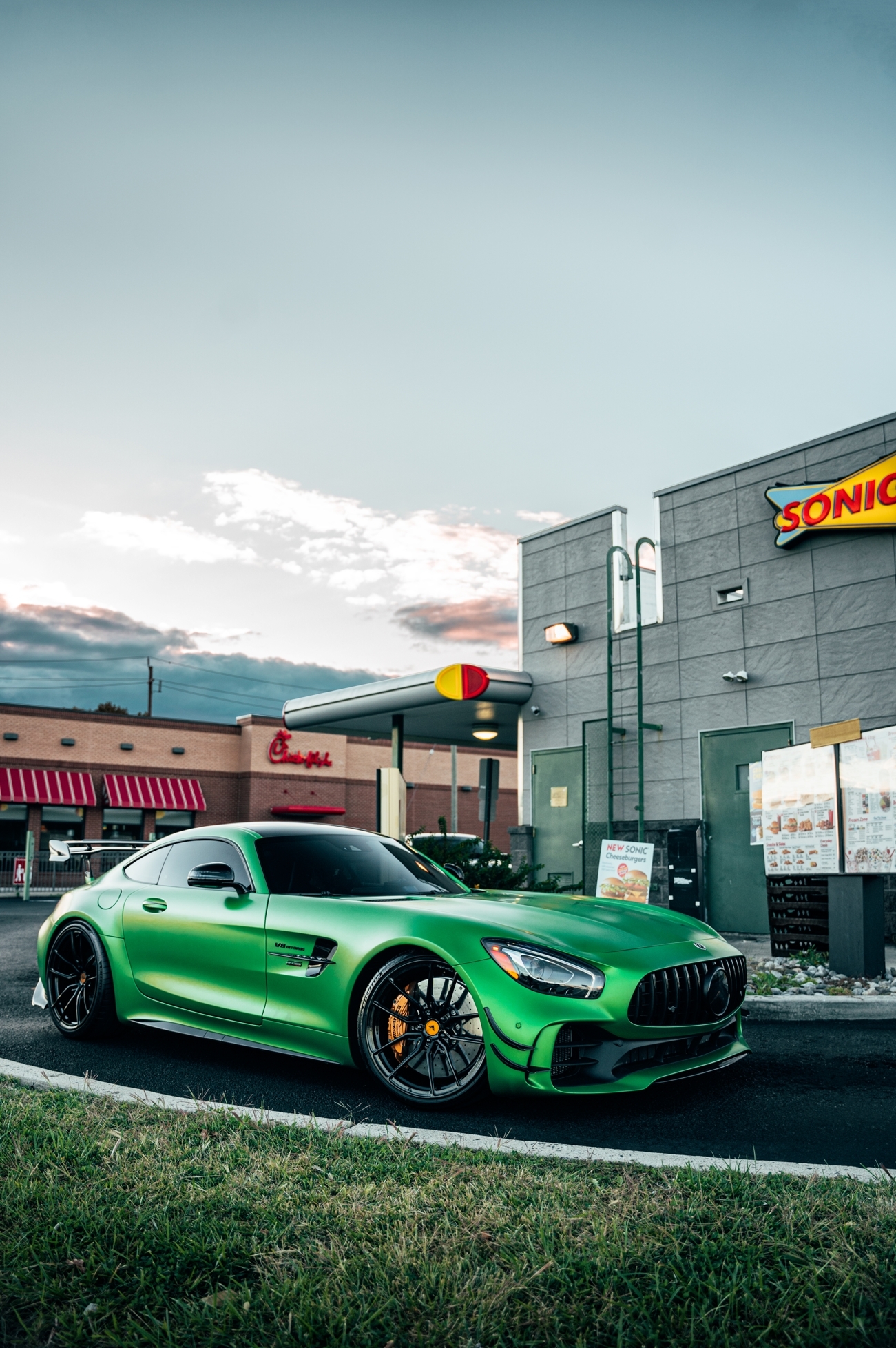 Mercedes Benz AMG GTR