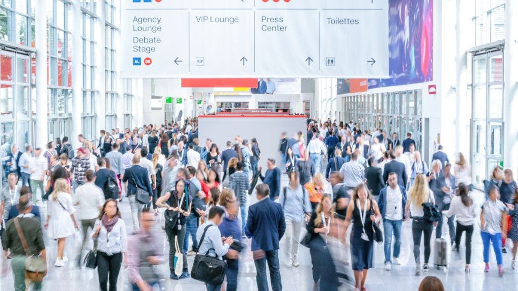 How to Drive Traffic To Your Trade Show Booth Busy Convention Hall