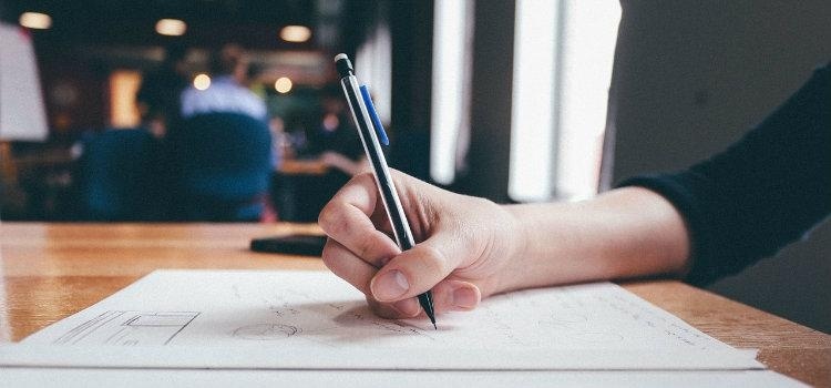 Cómo hacer un vídeo musical: cómo encargar a un director