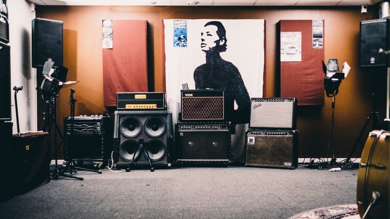 10 importantes consejos de producción musical para principiantes - tratamiento acústico de salas 