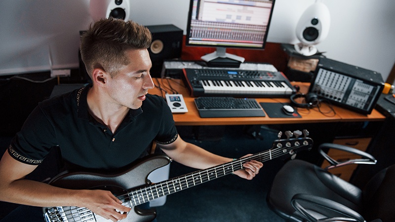 Comment mixer des guitares acoustiques, électriques et basses comme un pro