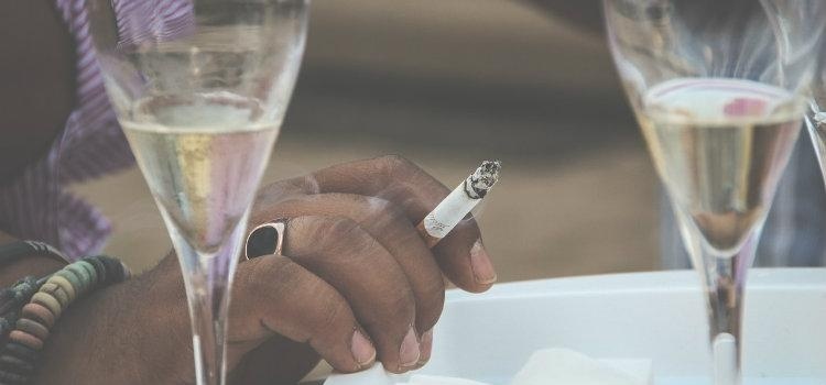 Comment réchauffer votre voix avant une représentation