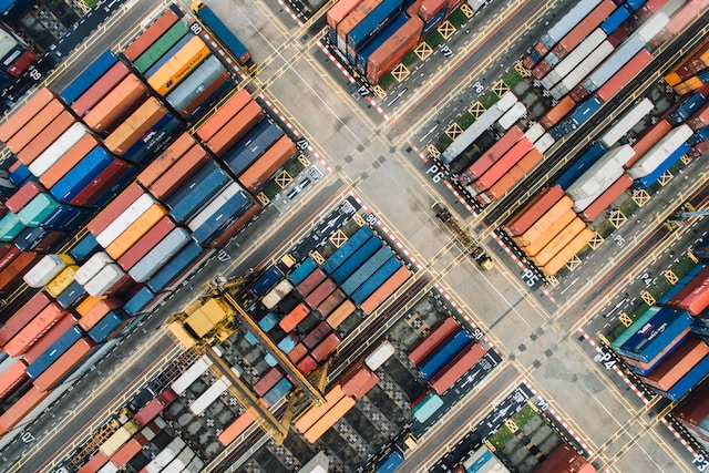 Künstliche Intelligenz (KI) in der Logistikbranche: Revolution oder Evolution?