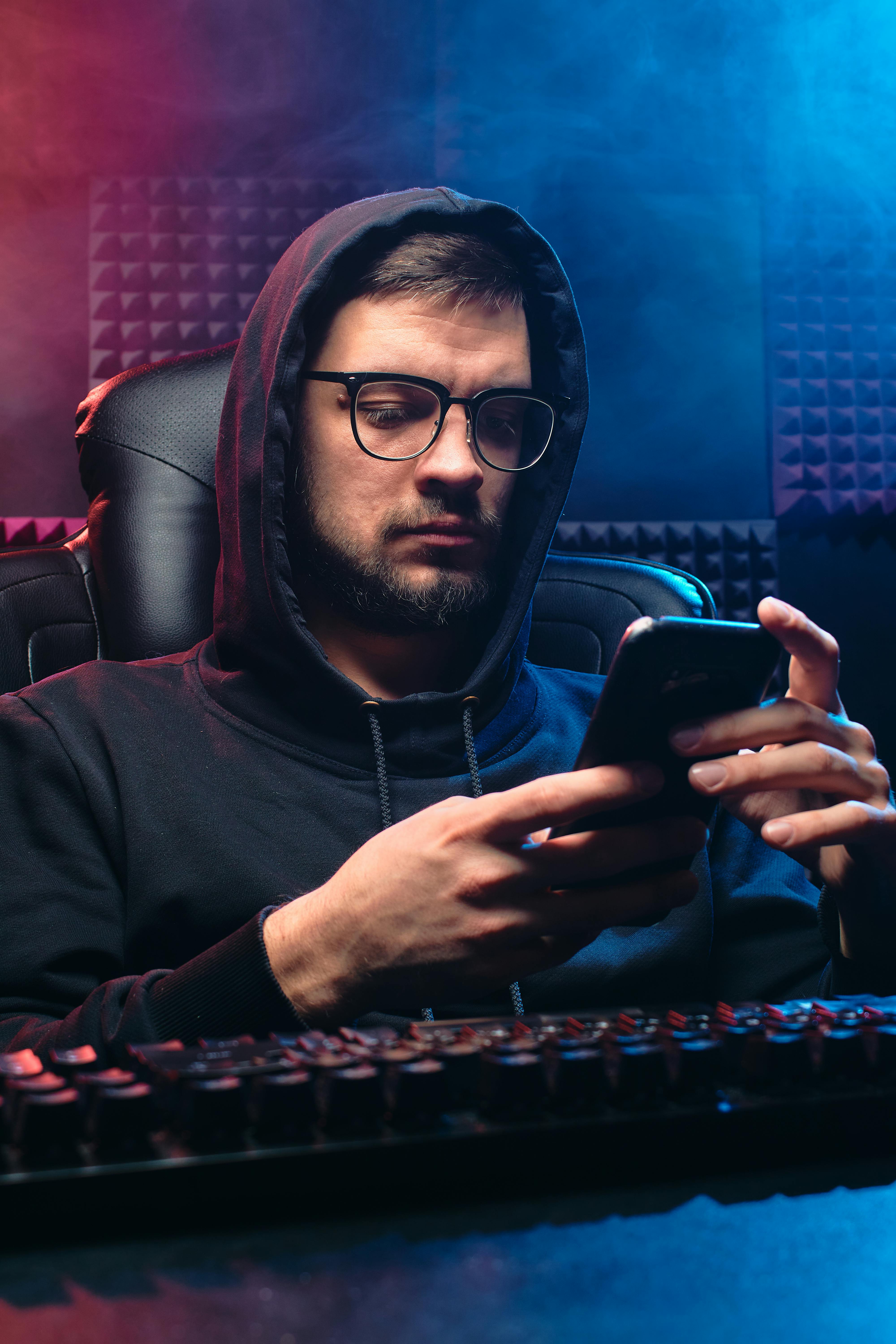 US Gericht stärkt Datenschutz bei Grenzkontrollen durch neue Handy Durchsuchungsregeln