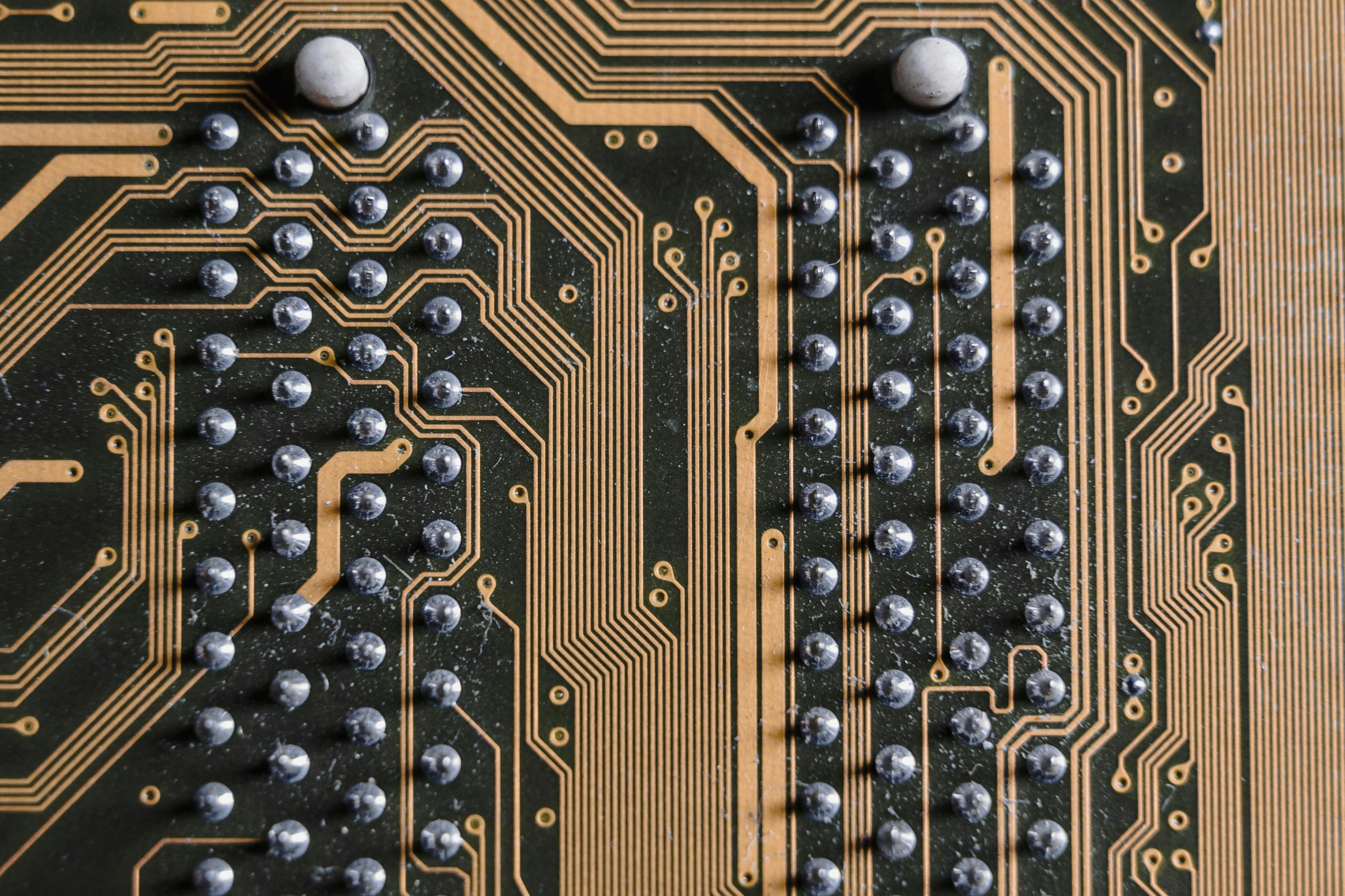 Vorbereitung auf das Angström Zeitalter Fortschritte und Herausforderungen in der Chipindustrie