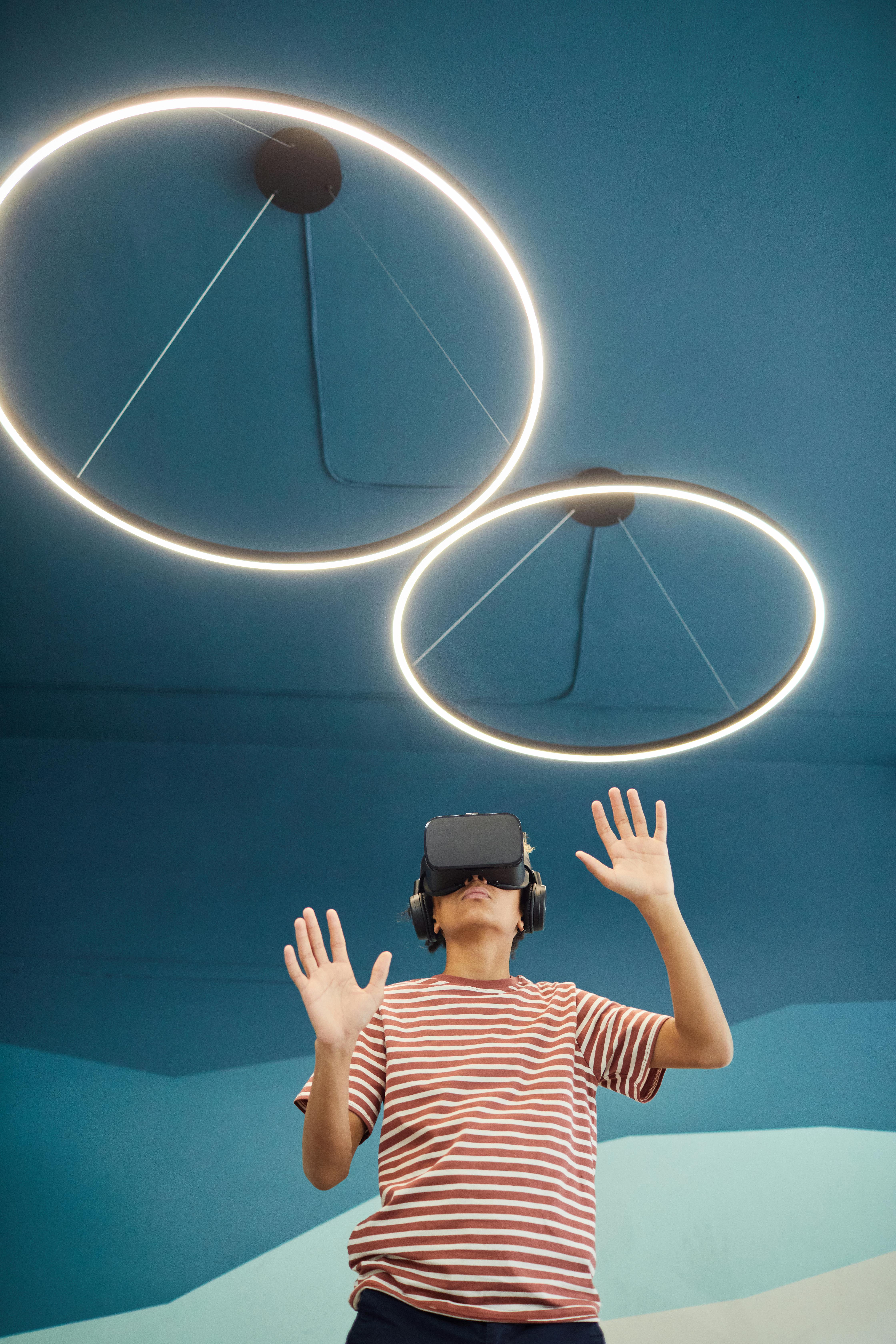 Neutrale Einblicke in Technologie und Gesellschaft: Von digitalen Manipulationen bis zu innovativen Spieltechnologien
