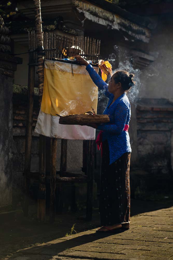 Lost (in) Paradise – 6