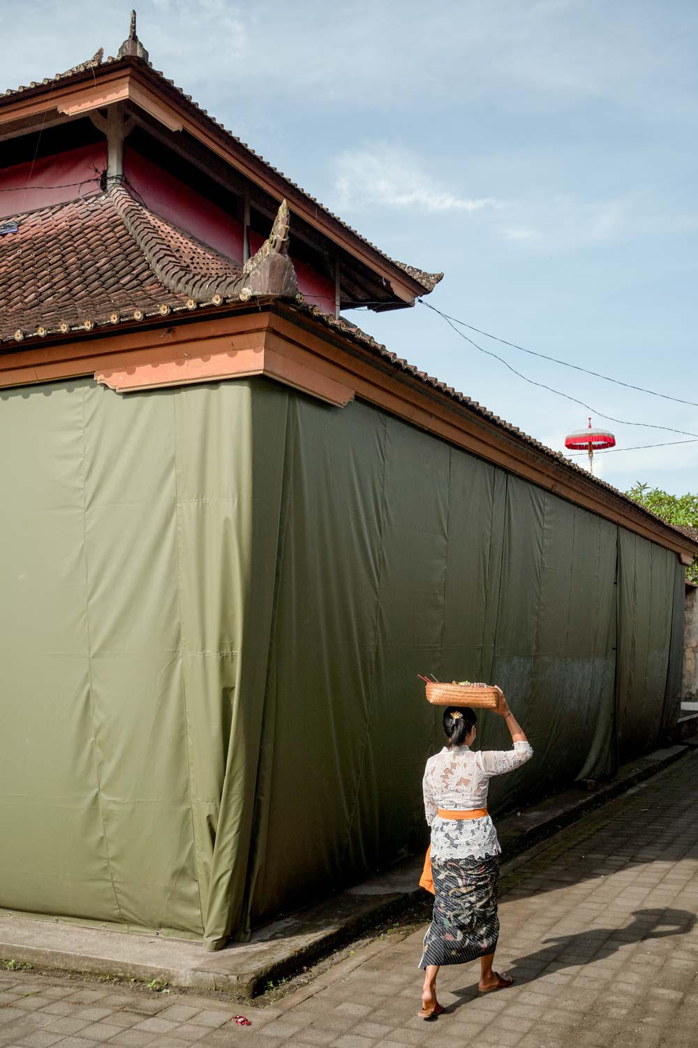 Lost (in) Paradise – 7