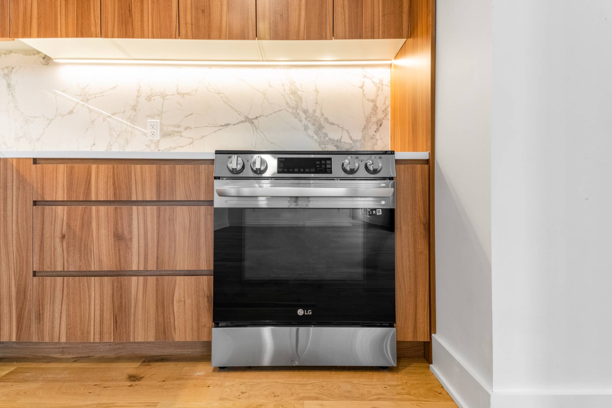 Integrated Kitchen Lighting