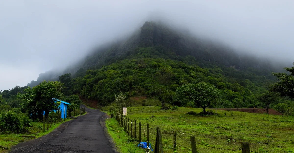 Corporate team outings in Lonavala