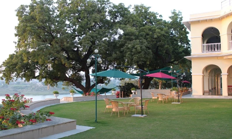 Brijraj Bhawan Palace Hotel, Kota