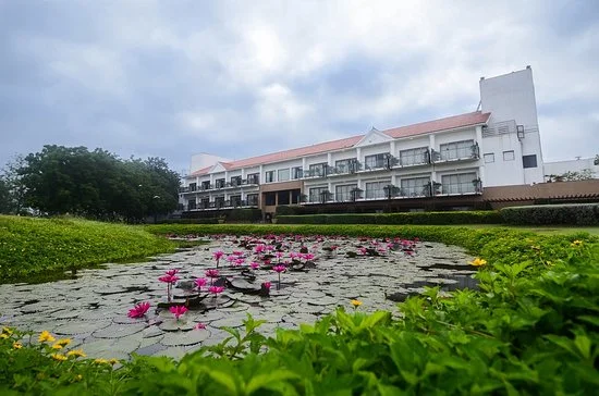 Club Kensville golf resort, Ahmedabad