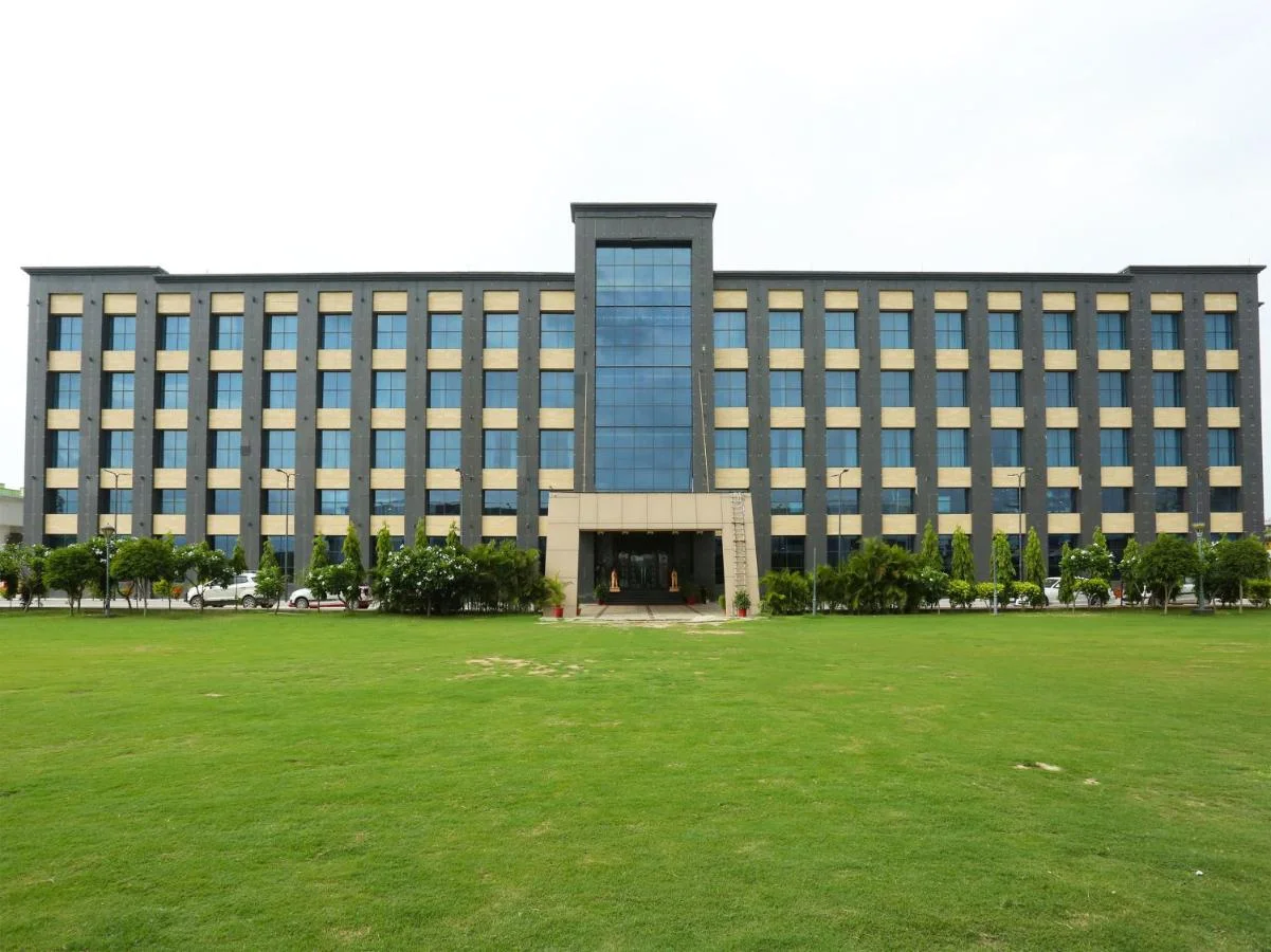 Golden Blossom Imperial Resorts, Lucknow