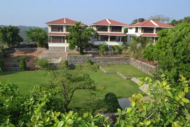 La Shimmer Resort, Thane
