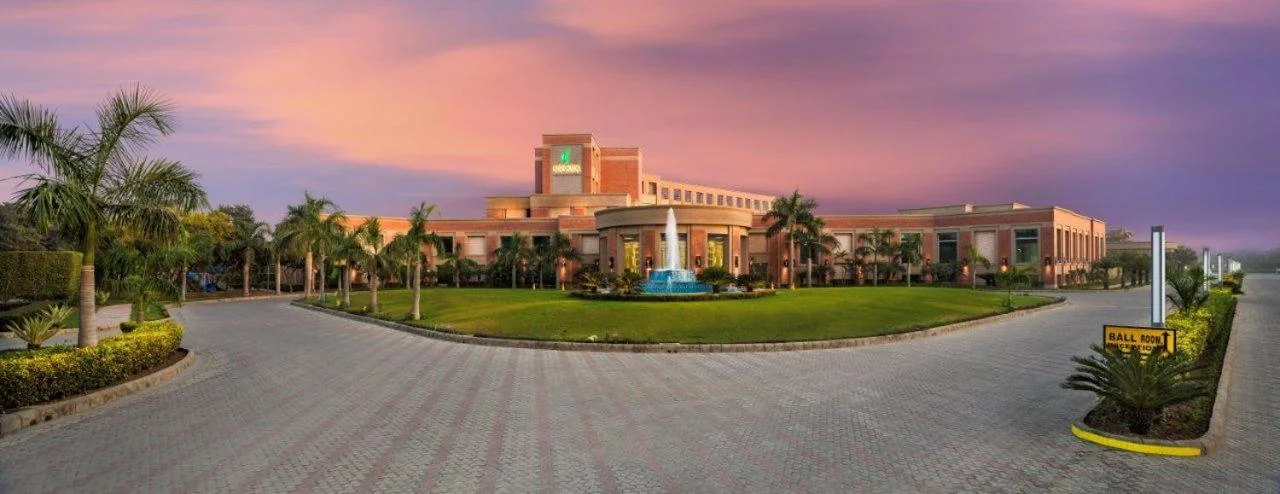 NIRVANA Luxury Hotel, Ludhiana