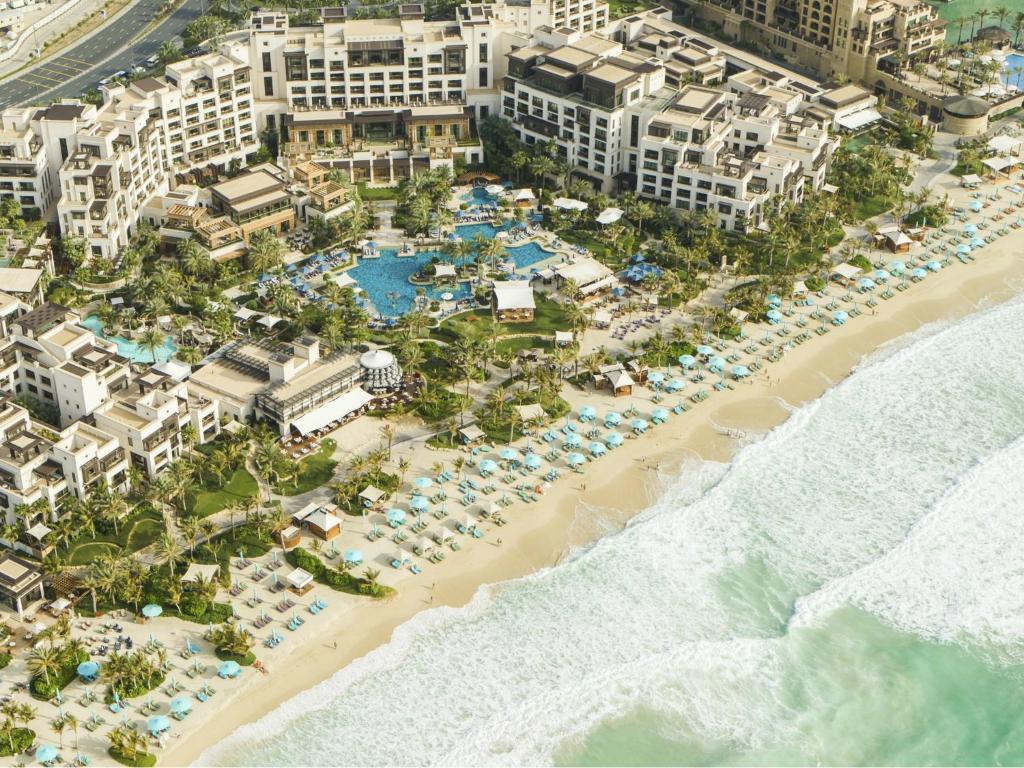 Luxurious beachfront resort with modern amenities at Jumeirah Al Naseem Dubai