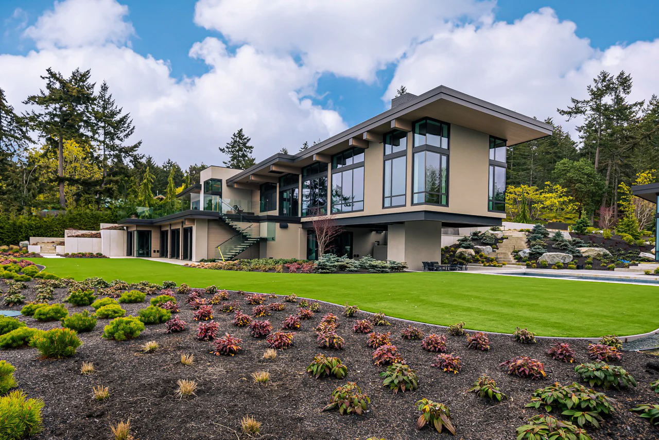 Lutron-controlled architectural lighting