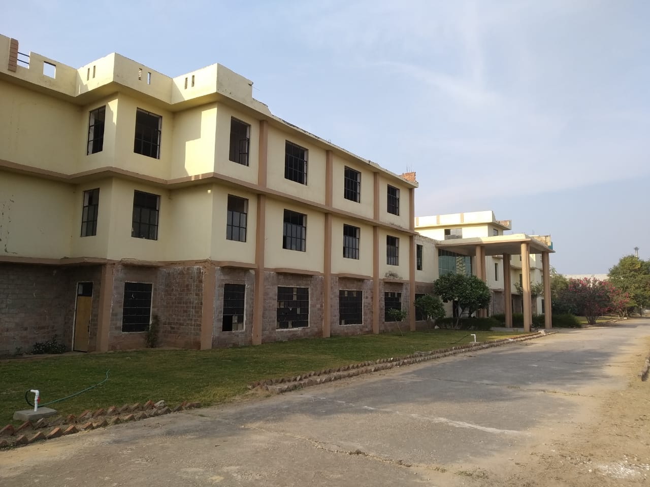 NIMT College of Law (Formerly NIMT Technical and Professional College), Kotputli Jaipur - Image 4