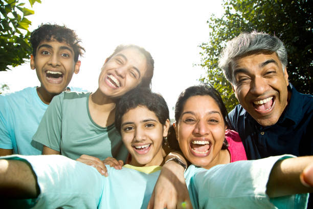 Strengthening Family Dynamics: Building Healthy Relationships