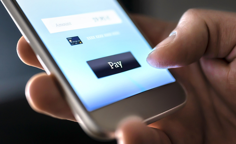 paying-online-w-phone